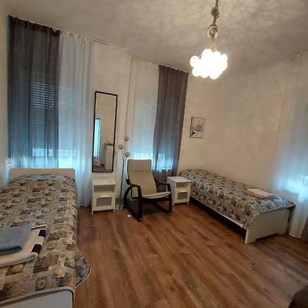 Gaestewohnung Mit Kueche Magdeburg An Der Elbe Bagian luar foto